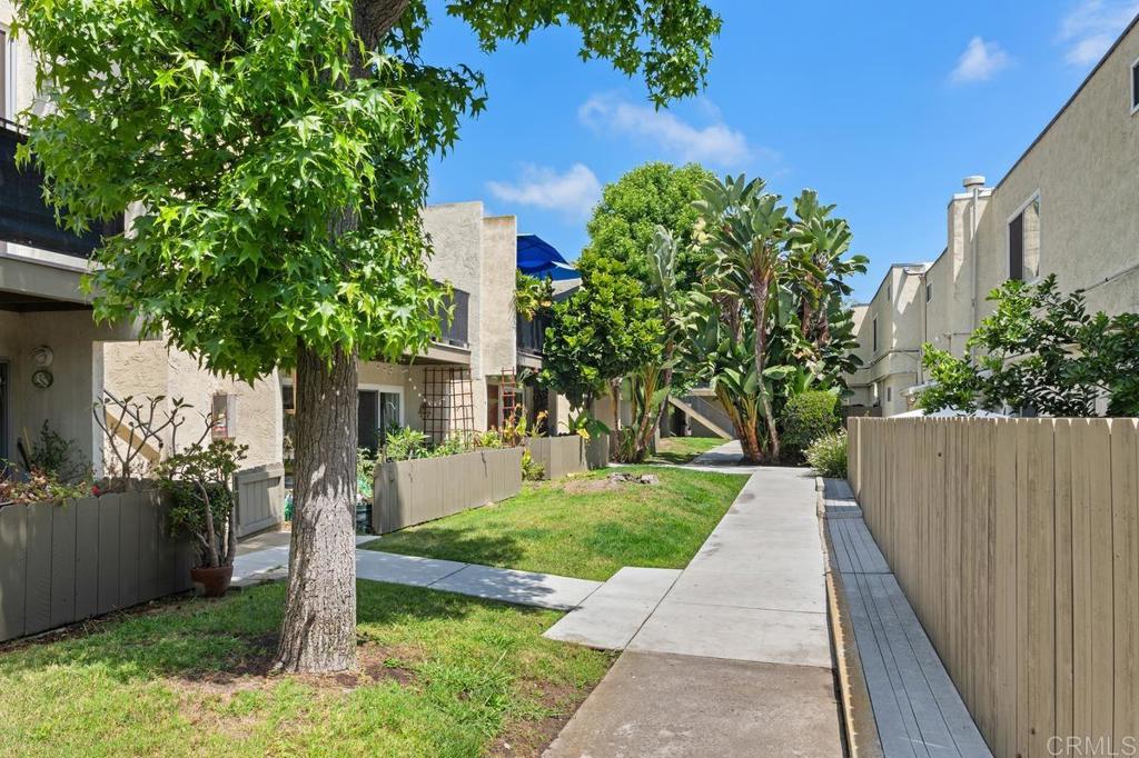 2850 Reynard Way - photo 4