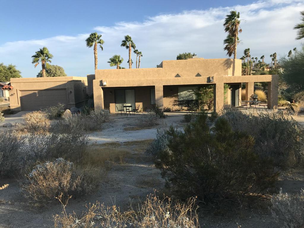 3036 Roadrunner Drive S