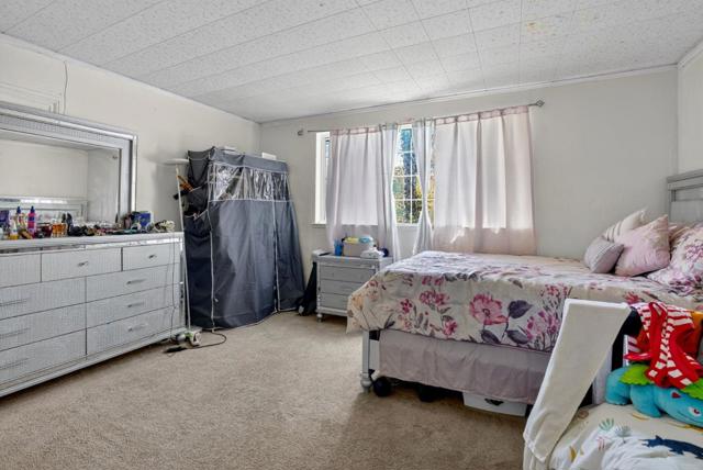 422 N 5th Street, San Jose CA: https://media.crmls.org/mediaz/d3b2e12d-16dc-437e-80c2-174a8342490c.jpg