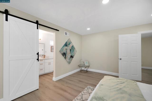 767 47Th St, Oakland CA: https://media.crmls.org/mediaz/d3b327d4-c833-454d-ac32-9d2e1ed9a364.jpg