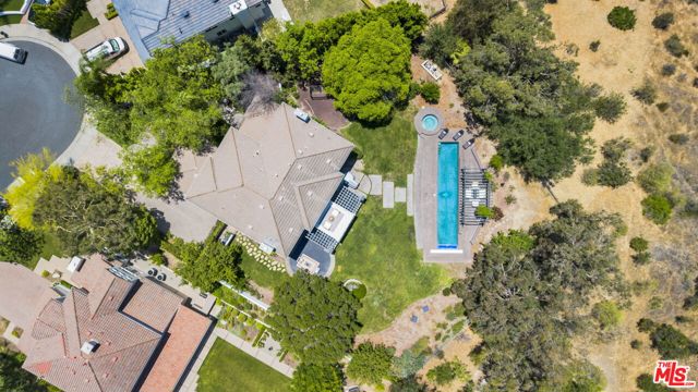 23473 Palm Drive, Calabasas CA: https://media.crmls.org/mediaz/d3b39569-5e94-42b6-b861-35a81798a196.jpg