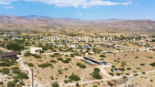 0 Minna Gombell Lane, Pioneertown CA: https://media.crmls.org/mediaz/d3b3b0e8-9d14-4178-8591-bb10614cf769.jpg