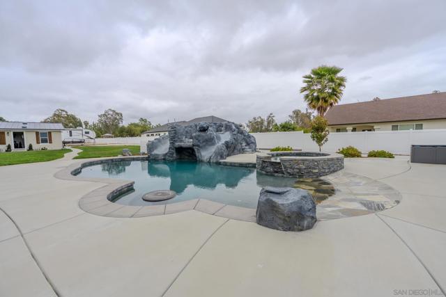 24550 Adams Ave, Murrieta CA: https://media.crmls.org/mediaz/d3b4f3de-1bbb-49c3-b091-c5057fa033d6.jpg