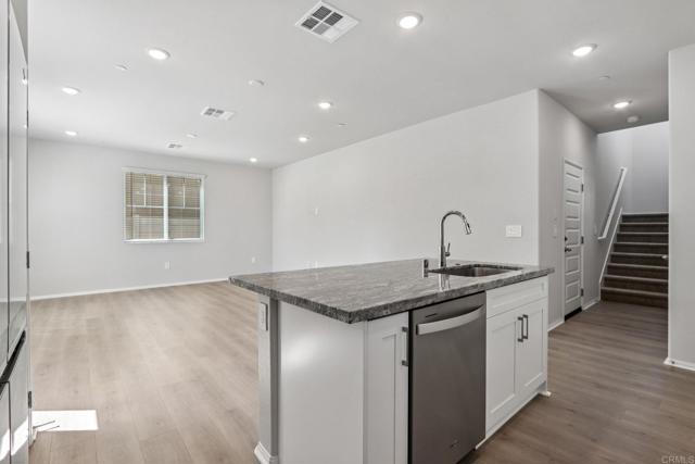 Detail Gallery Image 10 of 34 For 28485 via Rioja, Temecula,  CA 92591 - 3 Beds | 2/1 Baths