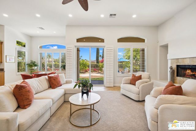 1 Toscana Way, Rancho Mirage CA: https://media.crmls.org/mediaz/d3b632c5-6b2d-41a6-81fa-e93ddb31c619.jpg