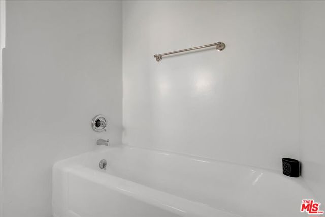 156 North Swall Drive photo 18