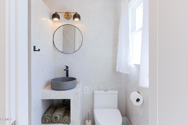 Detail Gallery Image 19 of 24 For 309 Agnus Dr, Ventura,  CA 93003 - 3 Beds | 2 Baths