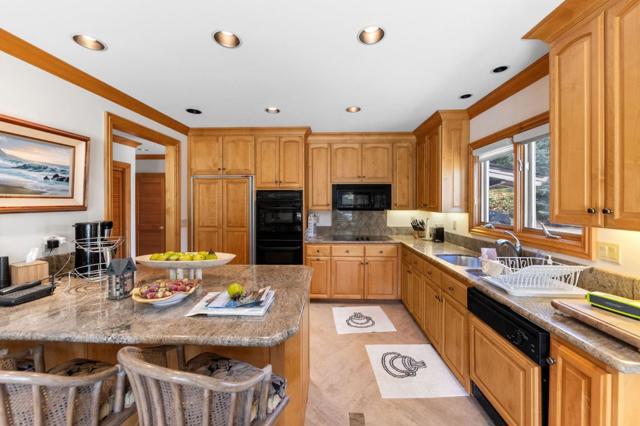 86 Belbrook Way, Atherton CA: https://media.crmls.org/mediaz/d3b75e08-e383-4e95-bf0a-f650292c6f3d.jpg