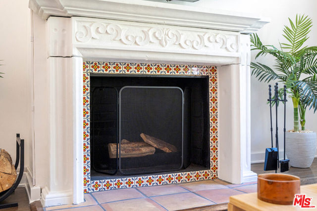 6626 Cahuenga Terrace, Los Angeles CA: https://media.crmls.org/mediaz/d3b816b6-2dea-448e-a199-1311776fd69f.jpg