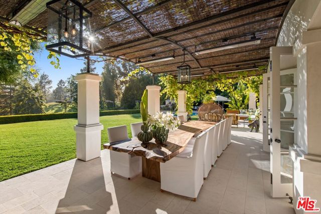 Image 46 of 61 For 9966 Sunset Boulevard