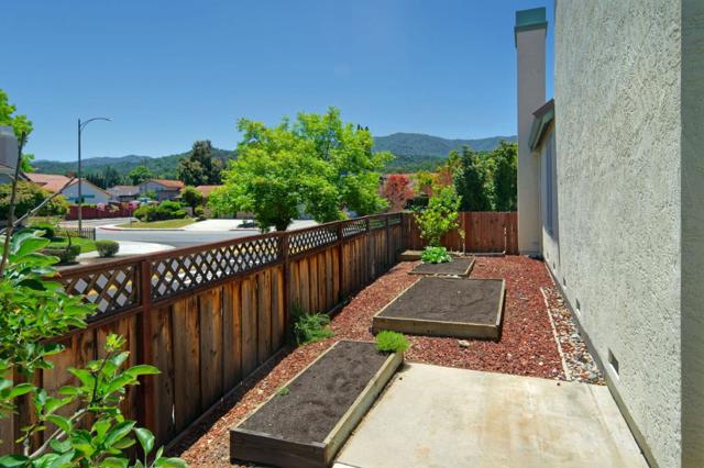 6536 Leyland Park Drive, San Jose CA: https://media.crmls.org/mediaz/d3bab231-2c89-4632-a922-48b7f051b59d.jpg