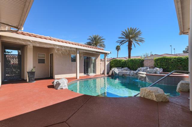 77 Clavel Court, Palm Desert CA: https://media.crmls.org/mediaz/d3badf77-7689-4cea-9cc3-f4d93311d839.jpg