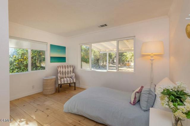 930 Fairview Road, Ojai CA: https://media.crmls.org/mediaz/d3bb530e-dee6-4c8f-9450-1b9128141058.jpg