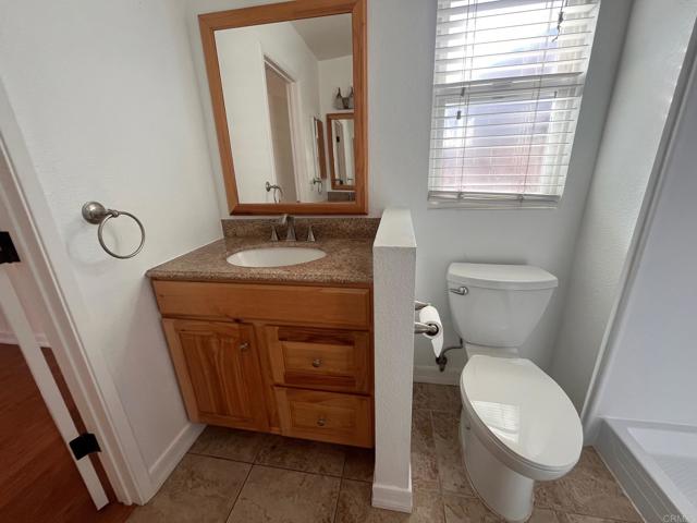 Detail Gallery Image 15 of 35 For 1446 Westmore Pl, Oceanside,  CA 92056 - 4 Beds | 3/1 Baths