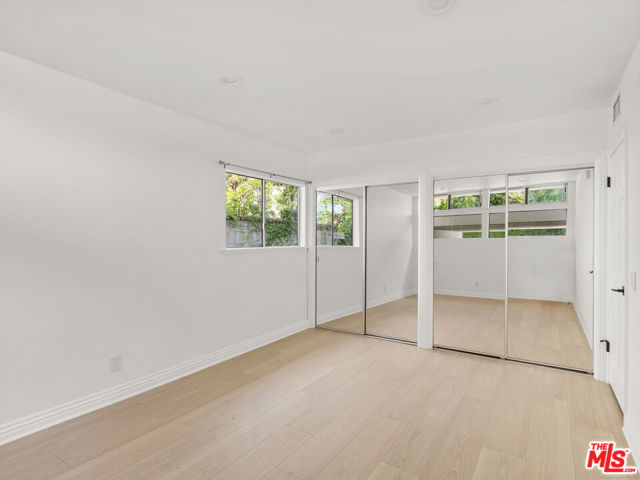 9606 Arby Drive, Beverly Hills CA: https://media.crmls.org/mediaz/d3bc7d12-f03c-437a-a8f1-a25b20b9ee1b.jpg