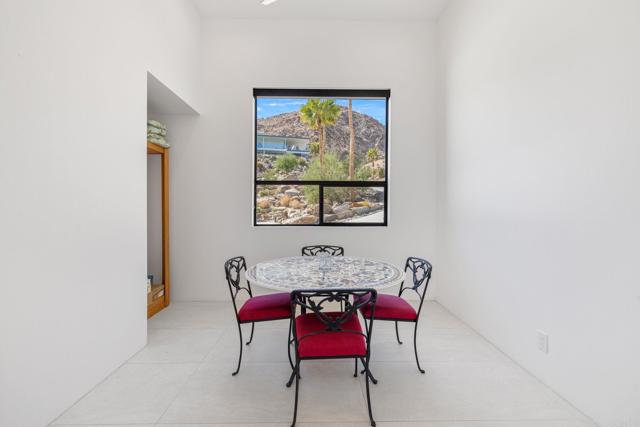 Image 17 of 31 For 71260 Oasis Trail