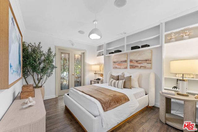 10320 Mississippi Avenue, Los Angeles CA: https://media.crmls.org/mediaz/d3bcd6b7-18a0-4a4b-861d-9b6e28c95cdc.jpg