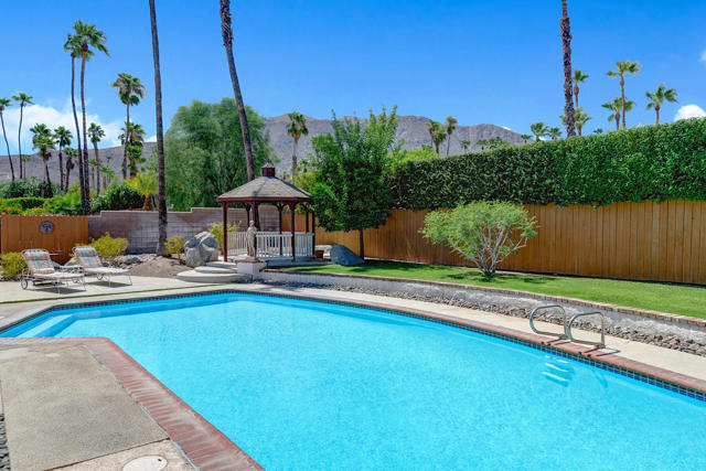 71433 Estellita Drive, Rancho Mirage CA: https://media.crmls.org/mediaz/d3bd5a1f-a1b9-4452-abae-ad8b6d84fb9a.jpg