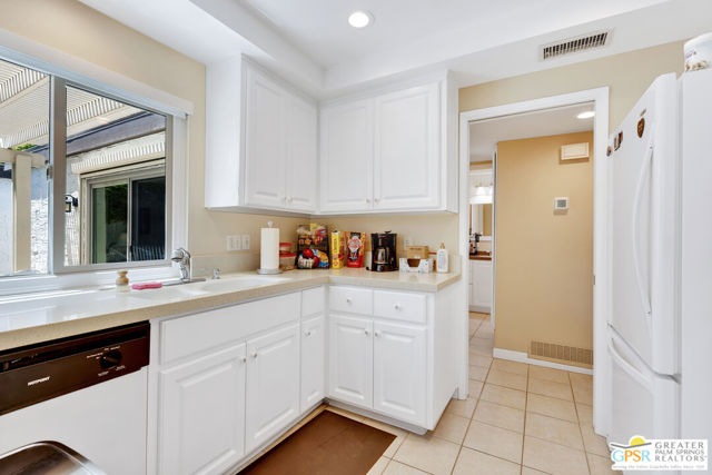 Image 10 of 31 For 2495 Miramonte Circle E