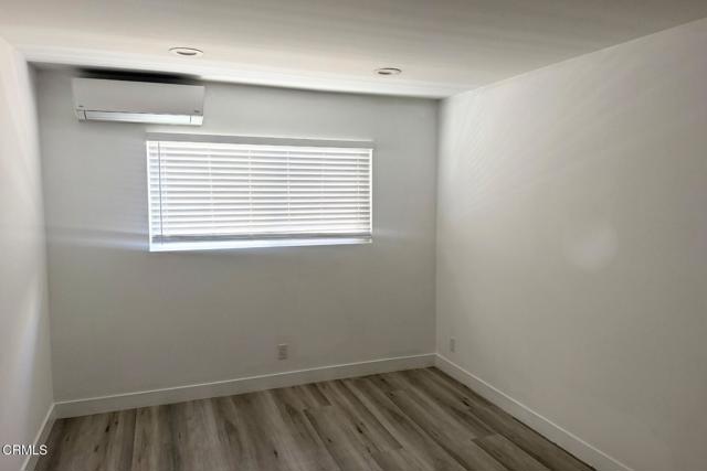 Detail Gallery Image 4 of 6 For 214 42nd St, Manhattan Beach,  CA 90266 - 1 Beds | 1 Baths