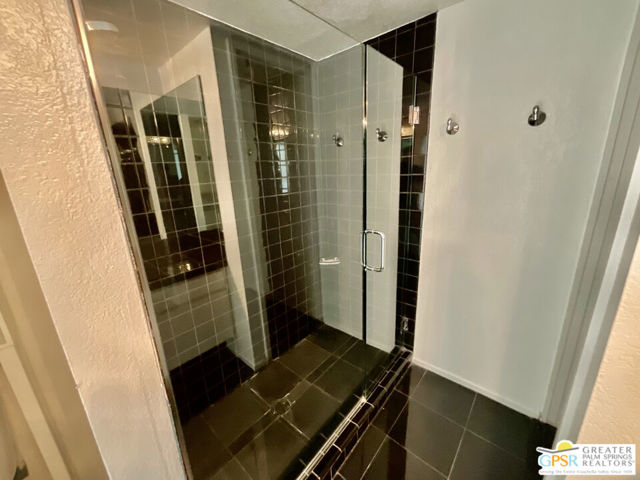 425 Bradshaw Lane, Palm Springs CA: https://media.crmls.org/mediaz/d3bfbb51-4d28-4741-8110-d3f103c347a9.jpg
