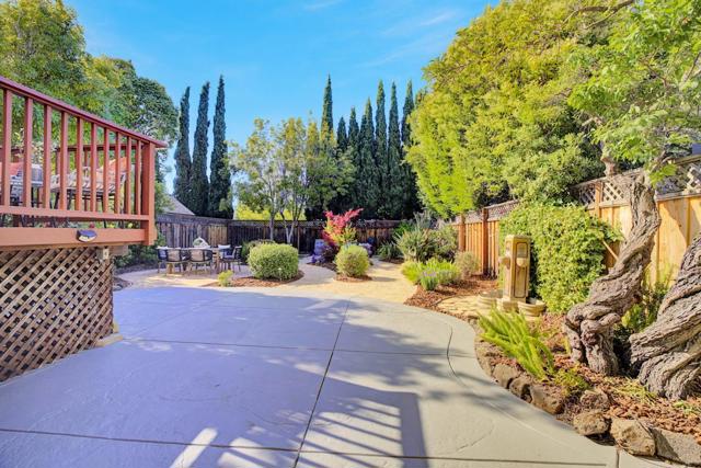 430 26th Avenue, San Mateo CA: https://media.crmls.org/mediaz/d3c01184-971e-4353-9891-26adb0c20987.jpg