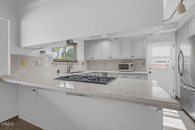 Detail Gallery Image 11 of 46 For 13941 Tyler St, Los Angeles,  CA 91342 - 4 Beds | 2 Baths