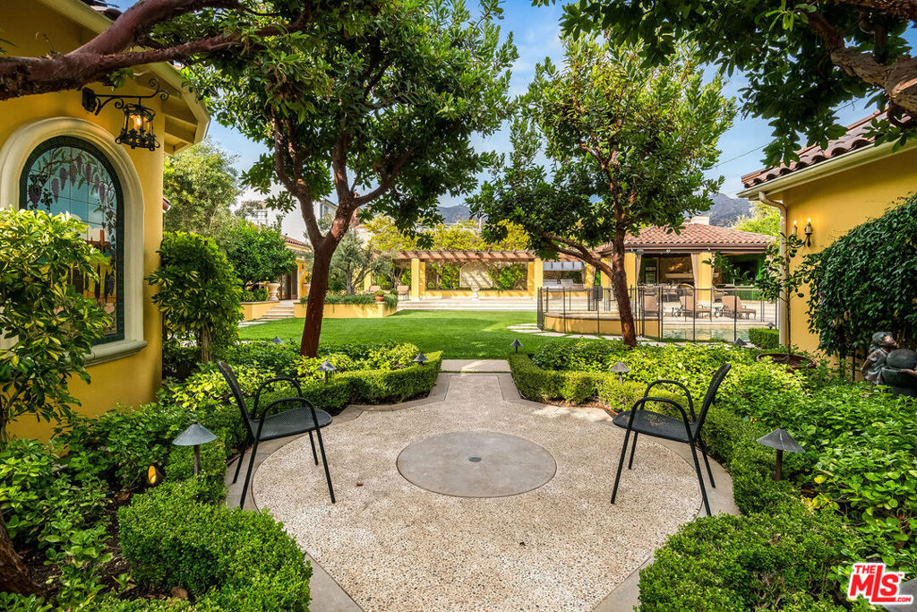 820 E Grinnell DriveBurbank img 54