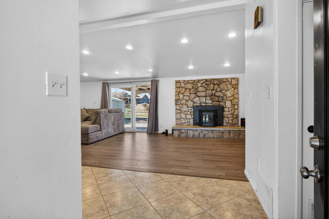 7504 Balsa Avenue, Yucca Valley CA: https://media.crmls.org/mediaz/d3c21b97-25c4-4d3e-869f-0f2b5c5c2a68.jpg