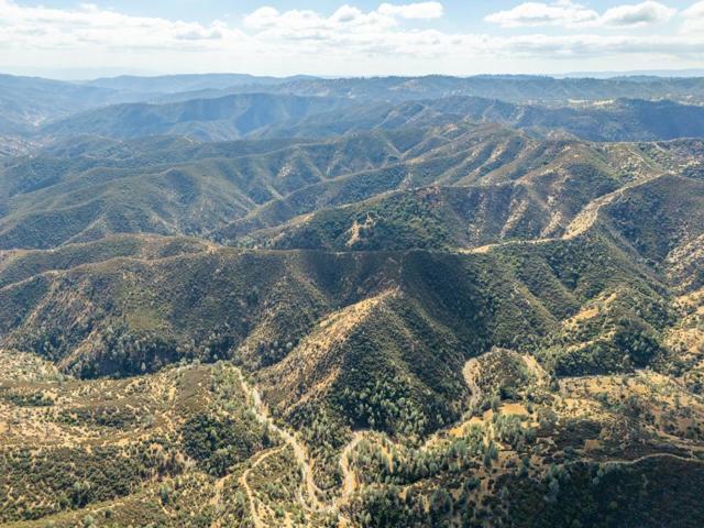 0 non-situs, Morgan Hill CA: https://media.crmls.org/mediaz/d3c24adb-2d72-429c-ad02-9103a38ab459.jpg