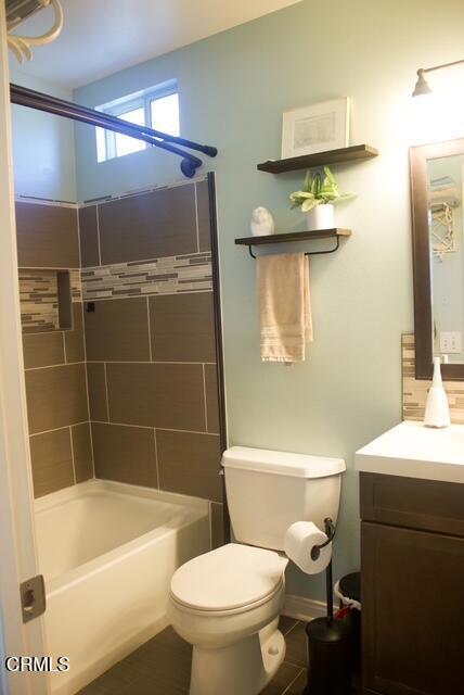Detail Gallery Image 11 of 21 For 939 Meadowlark Dr, Fillmore,  CA 93015 - 3 Beds | 2/1 Baths