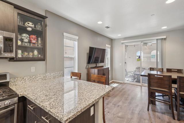414 Via De La Paz, Palm Desert CA: https://media.crmls.org/mediaz/d3c2dd3d-9ca8-4cbf-9779-4c2107770d81.jpg