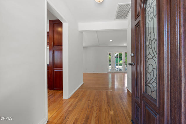 5717 Larryan Drive, Woodland Hills, CA, 91367 5717 Larryan Drive, Woodland Hills, CA, 91367