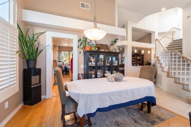 Detail Gallery Image 12 of 46 For 633 Cantara Ln, Vista,  CA 92081 - 3 Beds | 2/1 Baths