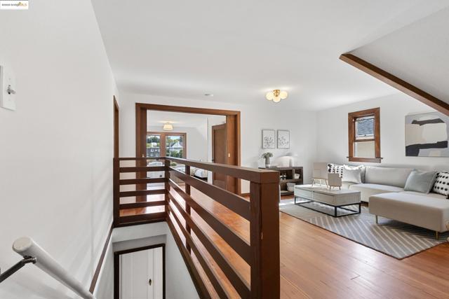 1048 Annerley Rd, Oakland CA: https://media.crmls.org/mediaz/d3c3f9b1-141f-480b-8eea-f4ea2d4aa5f3.jpg