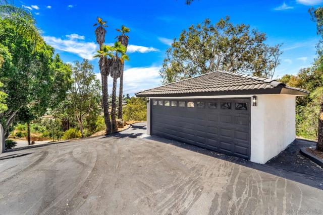 Image 60 of 75 For 9130 Edgewood Dr