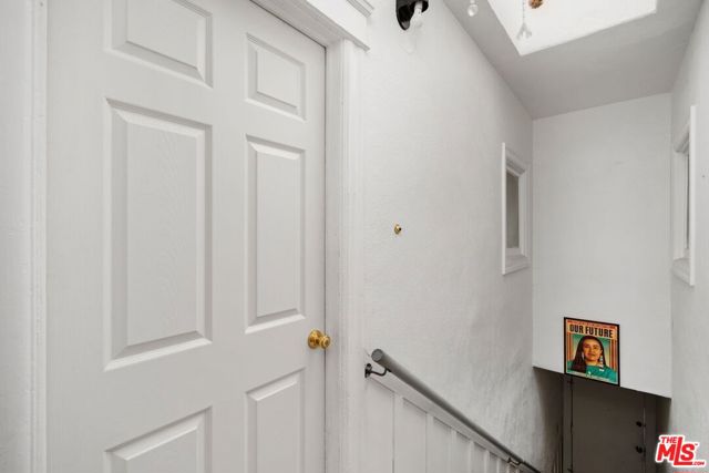827 Lucile Avenue, Los Angeles CA: https://media.crmls.org/mediaz/d3c4bb01-4eeb-4d16-8b15-9bd758146c87.jpg