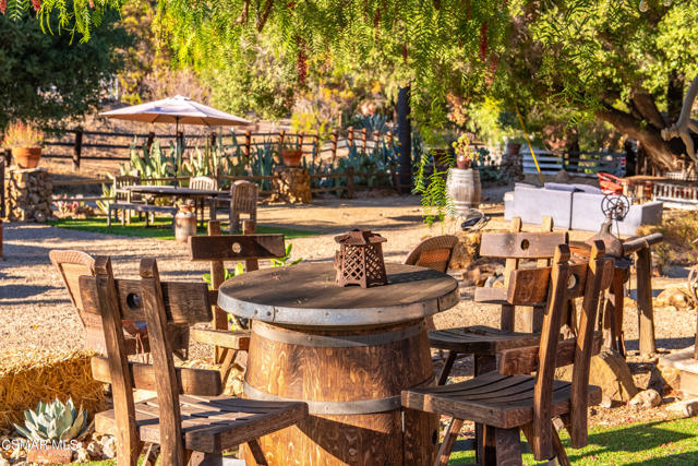 356 E Carlisle Road, Thousand Oaks CA: https://media.crmls.org/mediaz/d3c4cf27-a0ef-4b83-a7a9-2fea5872dde1.jpg