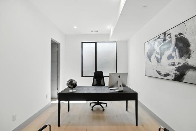 1127 Hillslope Place, Los Altos CA: https://media.crmls.org/mediaz/d3c634f7-692c-4e7e-8842-c2156de23b94.jpg