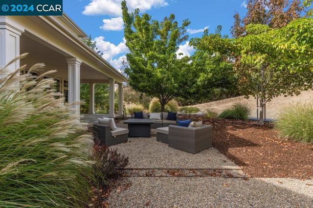 8 Julianna Court, Moraga CA: https://media.crmls.org/mediaz/d3c6a7bd-008e-4640-9e36-23d7c37aa618.jpg