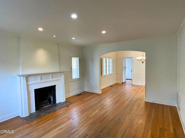 Detail Gallery Image 4 of 24 For 31 Oak Knoll Gardens Dr, Pasadena,  CA 91106 - 2 Beds | 2 Baths