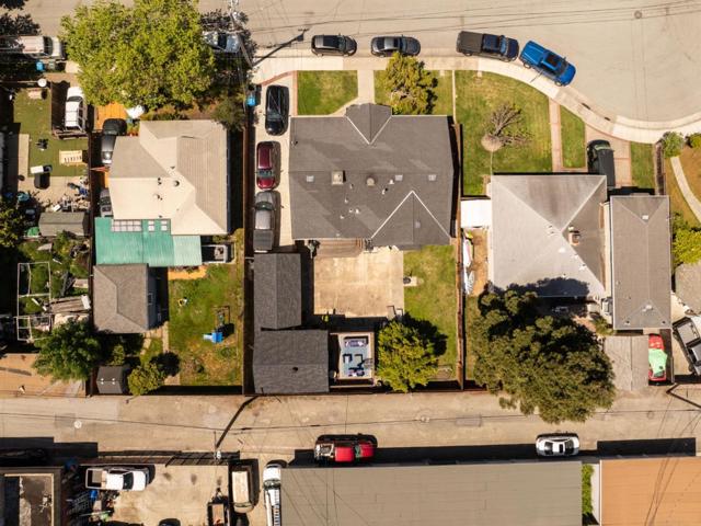 1418 Bradley Court, San Mateo CA: https://media.crmls.org/mediaz/d3c7049d-9897-4d14-8373-38c8312369ff.jpg