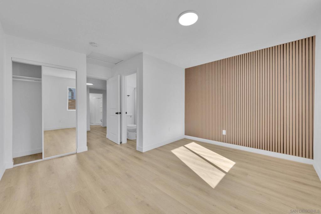 4312 Winona Ave - photo 14