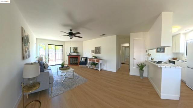 1789 Paseo Laguna Seco, Livermore CA: https://media.crmls.org/mediaz/d3c8ebec-00a2-40c0-862a-262581930e36.jpg