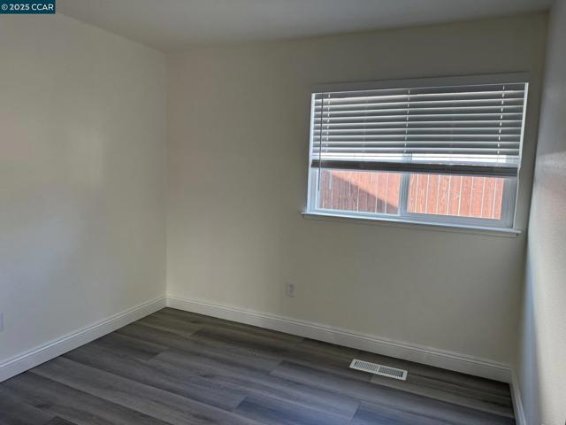 797 Orinda Ct, Fairfield CA: https://media.crmls.org/mediaz/d3c94f8f-4228-492a-b5d9-ed787121167e.jpg