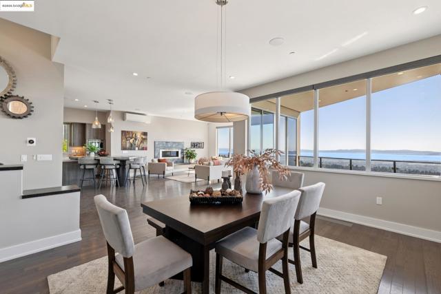 25 Diablo Dr, Oakland CA: https://media.crmls.org/mediaz/d3c9f601-5e8f-490b-ab79-1f203e2eff90.jpg