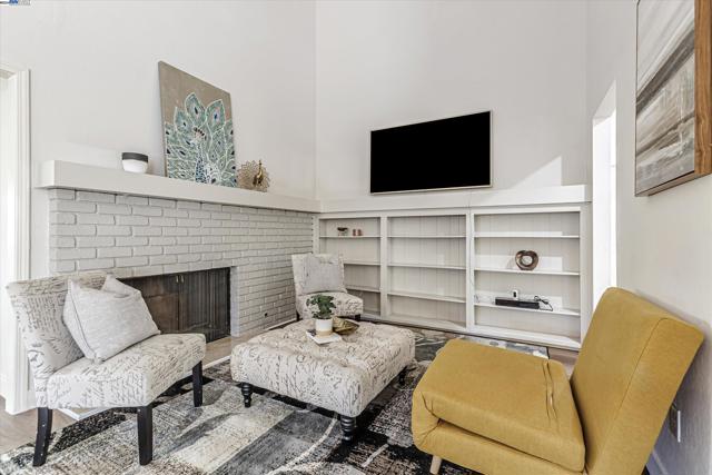 Image 7 of 31 For 3512 Whitehaven Dr