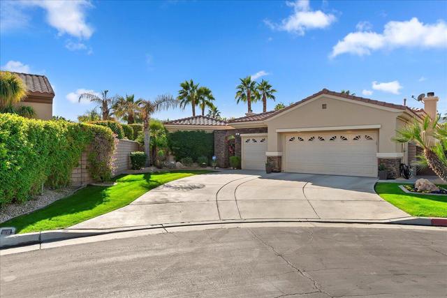 85 Clavel Court, Palm Desert CA: https://media.crmls.org/mediaz/d3cb0d44-d617-4b1a-8356-83a60fcb177c.jpg