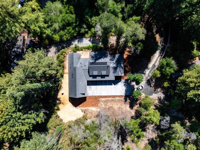 266 W Hilton Drive, Boulder Creek CA: https://media.crmls.org/mediaz/d3cb33ef-7836-4ef2-a9d2-e65de4592df7.jpg