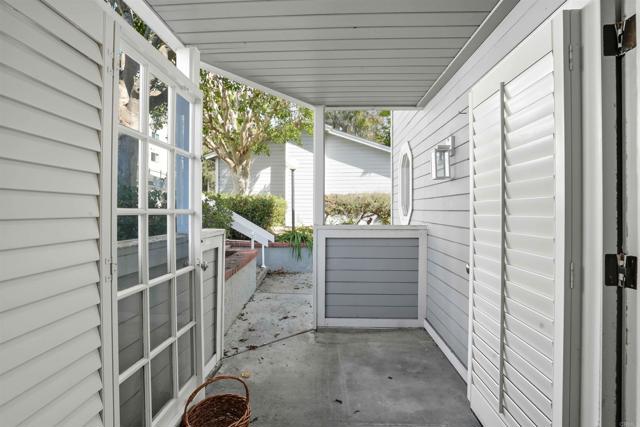 Detail Gallery Image 6 of 27 For 2168 S Coast Highway, Oceanside,  CA 92054 - 2 Beds | 2 Baths